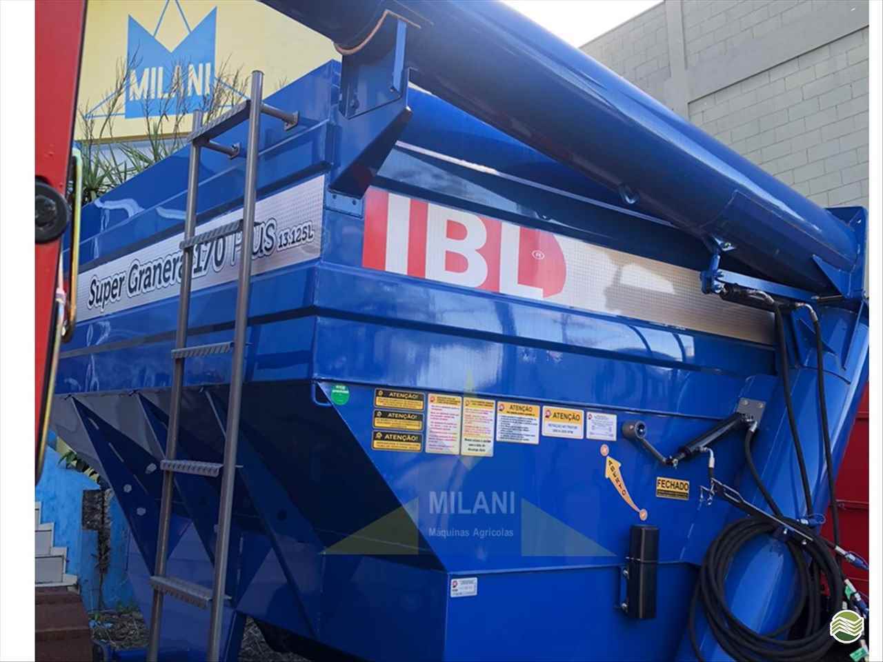 IMPLEMENTOS AGRICOLAS CARRETA BAZUKA GRANELEIRA 13000 Milani Máquinas FRANCISCO BELTRAO PARANÁ PR